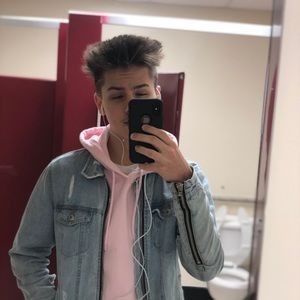 Meet your Posher, Fred